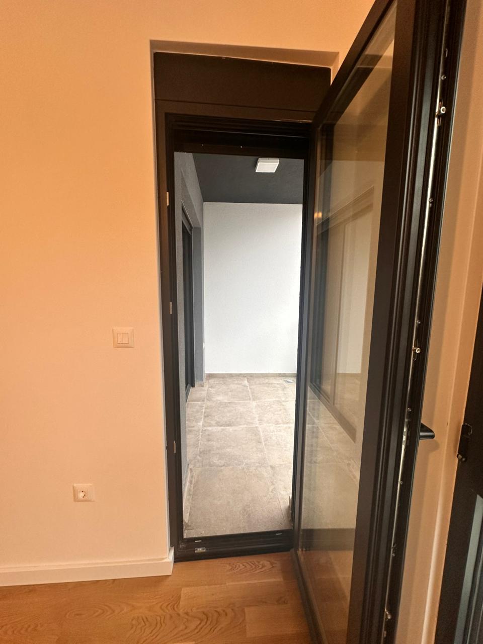 apartment for sale Bar, one bedroom apartment near beach, 45 m2 new apartment Montenegro, brand new flat October 2025, apartment near Anto Đedović school, apartment next to Aroma store Bar, first floor apartment Montenegro, underfloor heating apartment, wooden floors apartment Bar, 1 bedroom flat with balcony, partial sea view apartment, new building near beach Bar, for sale by owner Montenegro, holiday home Bar Montenegro, investment apartment near sea, apartment with underground parking option, quiet apartment not on main road, nekretnine Bar prodaja, jednosoban stan novogradnja Bar, stan blizu mora i škole Bar, violet investment, violet investment montenegro