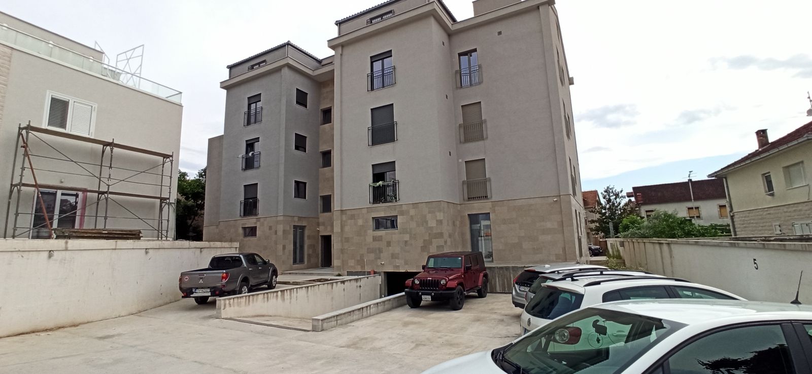 studio for sale Tivat, central Tivat apartment, Technomax building Tivat, 24.5 m2 studio Montenegro, furnished studio Tivat, new building in Tivat center, apartment near Porto Montenegro, investment property Tivat, studio for long and short term rental, office or cabinet space Tivat, first floor studio with lift, quiet courtyard facing apartment, property near promenade and beaches Tivat, nekretnine Tivat prodaja, garsonjera centar Tivta, studio apartman Porto Montenegro lokacija, stan za investiciju Tivat, namještena garsonjera Crna Gora, violet investment, violet investment montenegro