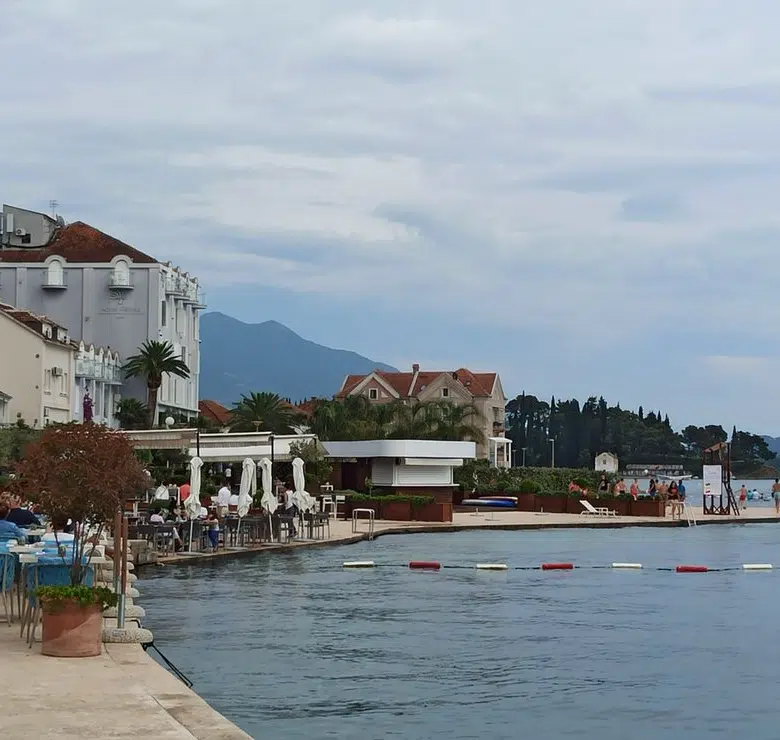 studio for sale Tivat, central Tivat apartment, Technomax building Tivat, 24.5 m2 studio Montenegro, furnished studio Tivat, new building in Tivat center, apartment near Porto Montenegro, investment property Tivat, studio for long and short term rental, office or cabinet space Tivat, first floor studio with lift, quiet courtyard facing apartment, property near promenade and beaches Tivat, nekretnine Tivat prodaja, garsonjera centar Tivta, studio apartman Porto Montenegro lokacija, stan za investiciju Tivat, namještena garsonjera Crna Gora, violet investment, violet investment montenegro