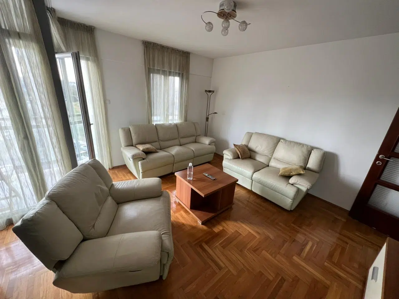 WhatsApp Image 2025-11-06 at 123359_d23fb926 Three-Bedroom Apartment for Rent in a Prime Location Behind Big Fashion in City Kvart