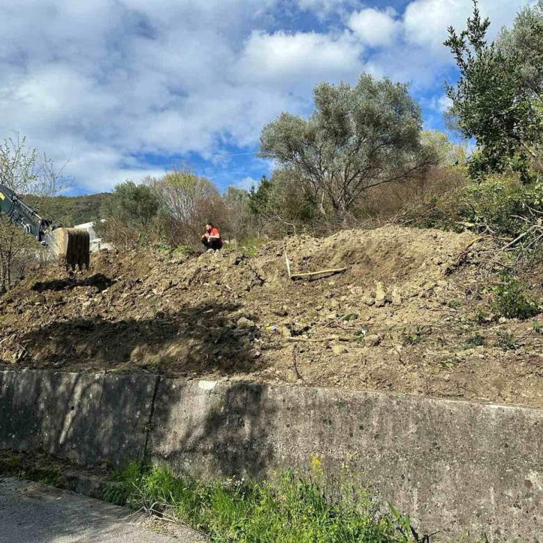 land for sale Tivat, urbanized land Tivat, sea view land Tivat, panoramic sea view plot Tivat, Tripovići land for sale, Tripovići Tivat plot, 730 m2 land Tivat, land with building potential Tivat, 480 m2 gross build area, residential land Tivat, investment land Tivat, Montenegro land for sale, plot for villa Tivat, plot for residential home Tivat, plot for apartments Tivat, land near sea Tivat, 5 minutes from sea Tivat, land near city center Tivat, utility connections nearby Tivat, clean title land Tivat, 100 percent ownership land, građevinsko zemljište Tivat, urbanizovan plac Tivat, plac sa pogledom na more Tivat, plac Tripovići Tivat, plac na prodaju Tivat, pogled na more Tivat, Violet Investment Tivat, Violet Investment land for sale, Violet Investment Tripovići, Violet Investment Montenegro real estate