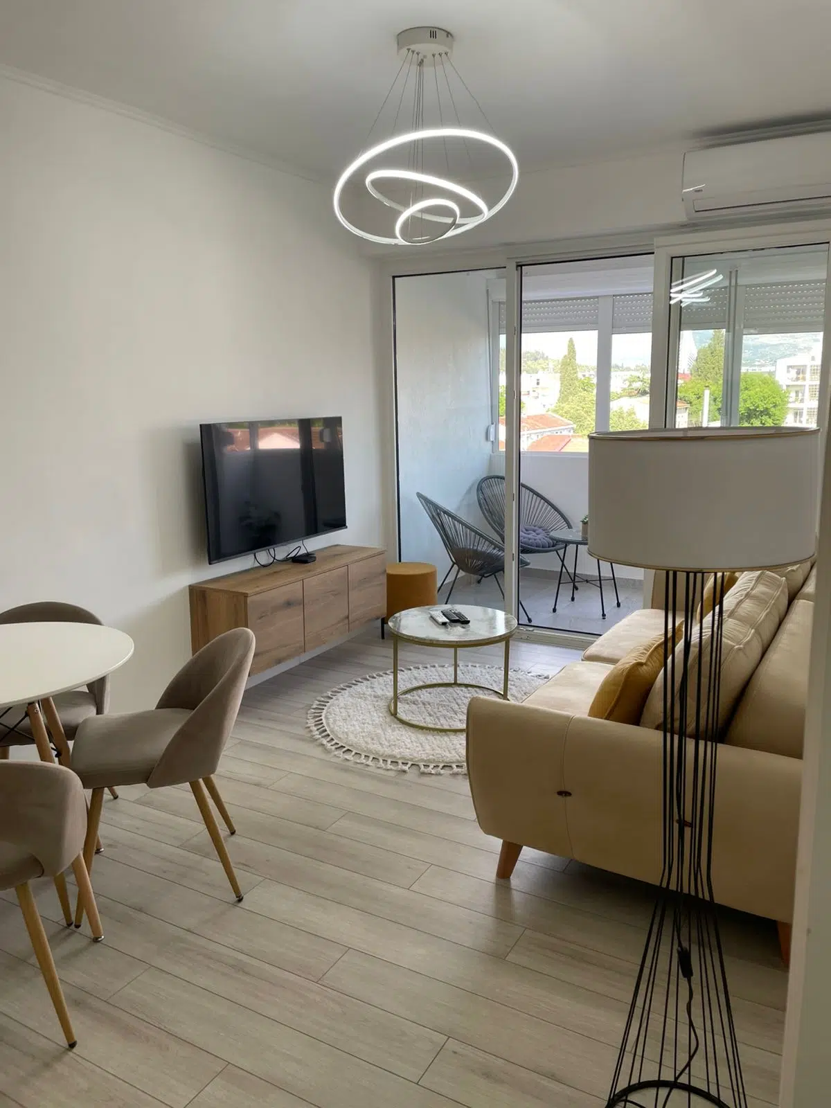 WhatsApp Image 2025-11-20 at 170324_d89cad57 One Bedroom Apartment For Rent – Preko Morače