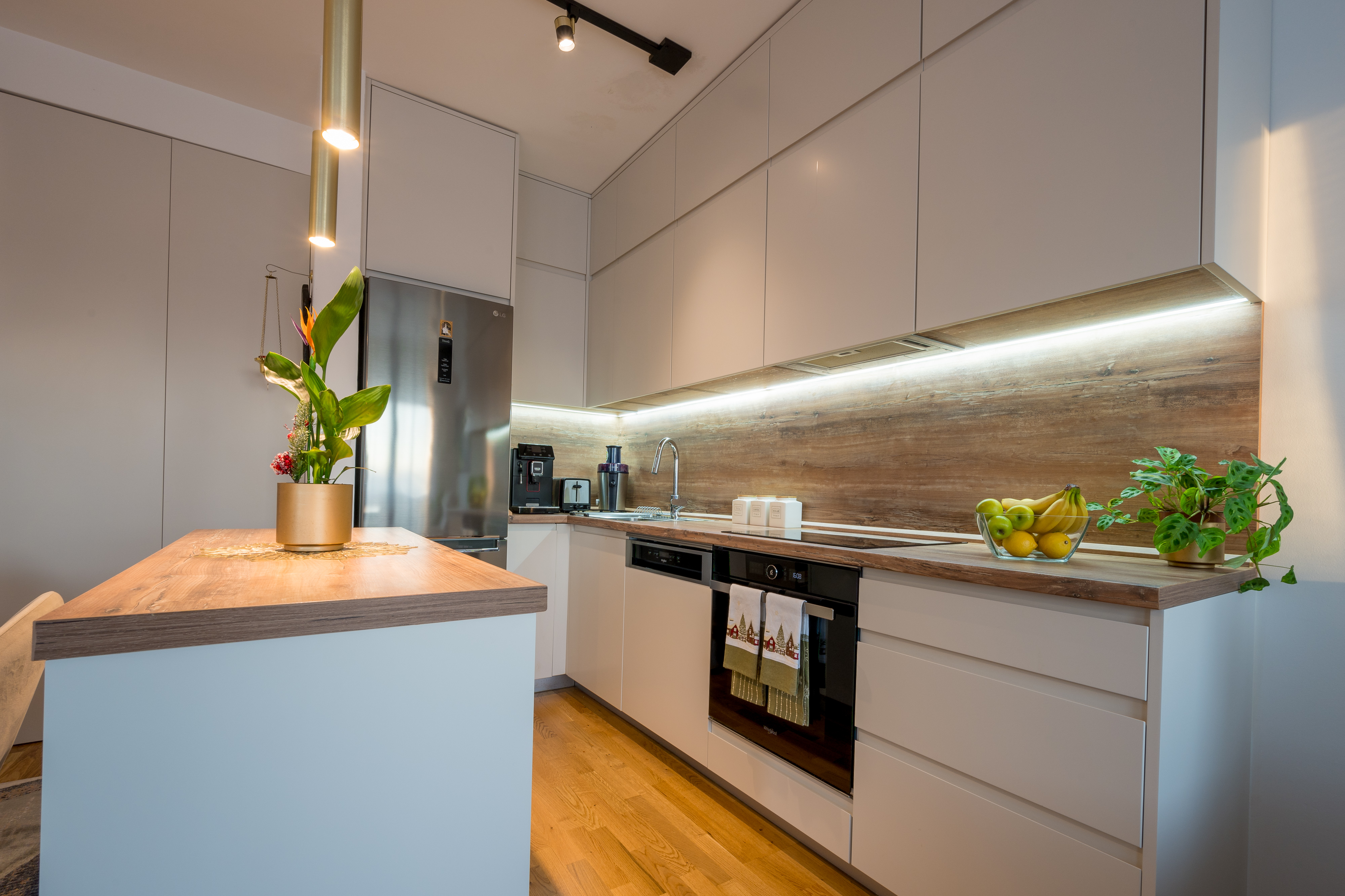 Apartamento 1 habitación 63 m², Montenegro