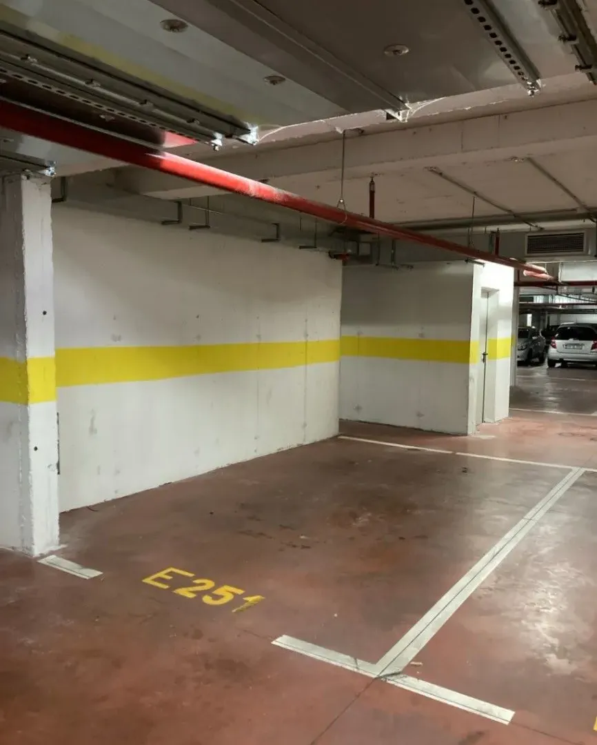 apartment for sale Central Point, one bedroom apartment Podgorica, 1 bedroom 40 m2 Central Point, furnished apartment for sale Podgorica, DODING kitchen Central Point, apartment with garage space Podgorica, 15 m2 garage Central Point, 5th floor flat Podgorica, modern apartment near Delta City, investment apartment Central Point, nekretnine Podgorica prodaja, jednosoban stan Central Point, stan sa garažnim mjestom Podgorica, namješten jednosoban stan Podgorica, novogradnja Central Point stan za prodaju, central point, violet investment, violet investment montenegro