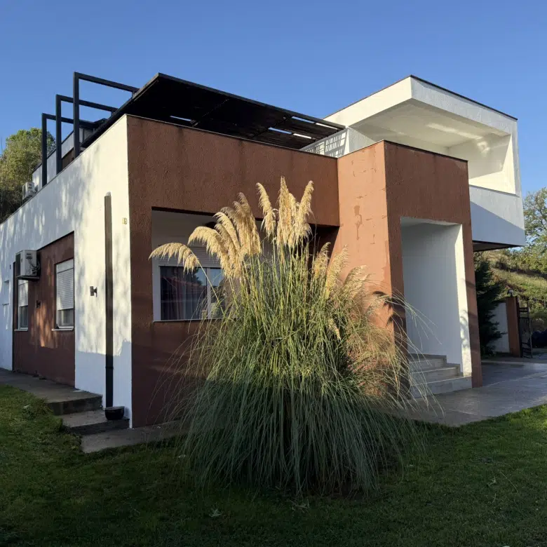 house for sale Podgorica, house for sale Gornja Gorica, family house Podgorica, modern house Podgorica, American style house Montenegro, 260 m2 house Podgorica, 180 m2 living space Podgorica, 640 m2 plot Podgorica, 3 bedroom house Podgorica, house with office Podgorica, central heating pellet Podgorica, Fujitsu air conditioning Podgorica, landscaped yard Podgorica, fenced property Podgorica, house with garage Podgorica, house with terraces Podgorica, modern family home Podgorica, real estate Podgorica, property for sale Montenegro, Gornja Gorica real estate, house built 2019 Podgorica, legal house with permits Podgorica, decorative garden Podgorica, Violet Investment Podgorica, Violet Investment house for sale, Violet Investment Gornja Gorica,violeti investment,violetinvestment,violet investment montenegro