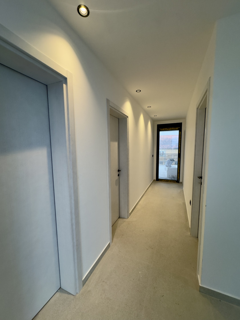 villa for rent Podgorica, luxury house Gornja Gorica, 4 bedroom villa Podgorica, 225 m2 modern villa for rent, house with sauna Podgorica, long term rental for embassies, villa near Big Fashion Podgorica, house with EV charger Montenegro, high quality new villa Podgorica, family house with private yard, Samsung WindFree heating cooling, triple glazed aluminium windows house, nekretnine Podgorica izdavanje, luksuzna vila Gornja Gorica, kuća sa saunom i parkingom, kuća za međunarodne organizacije, porodična vila za dugoročni zakup, violet investment, violet investment montenegro