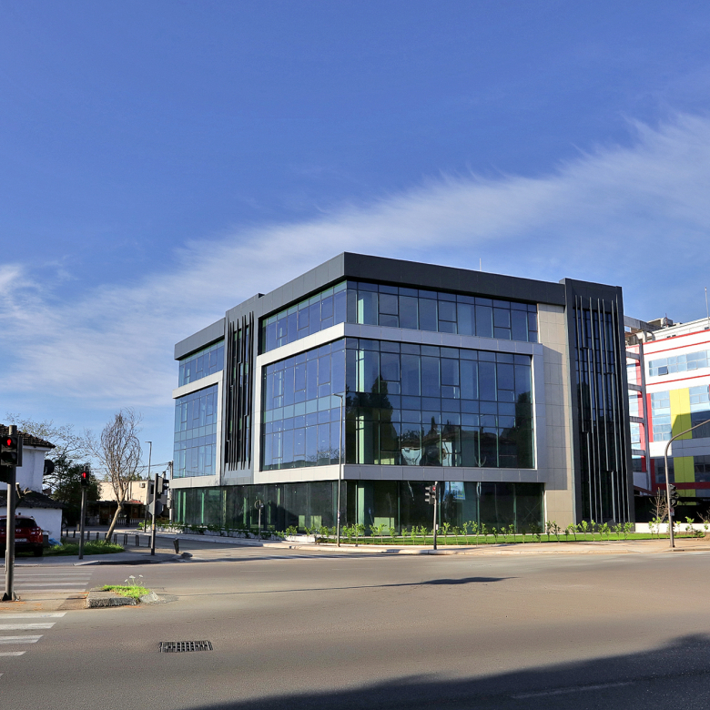 High-Spec 2,542 m² Office Building – Corporate HQ Opportunity with Flexible Terms, Center,Podgorica