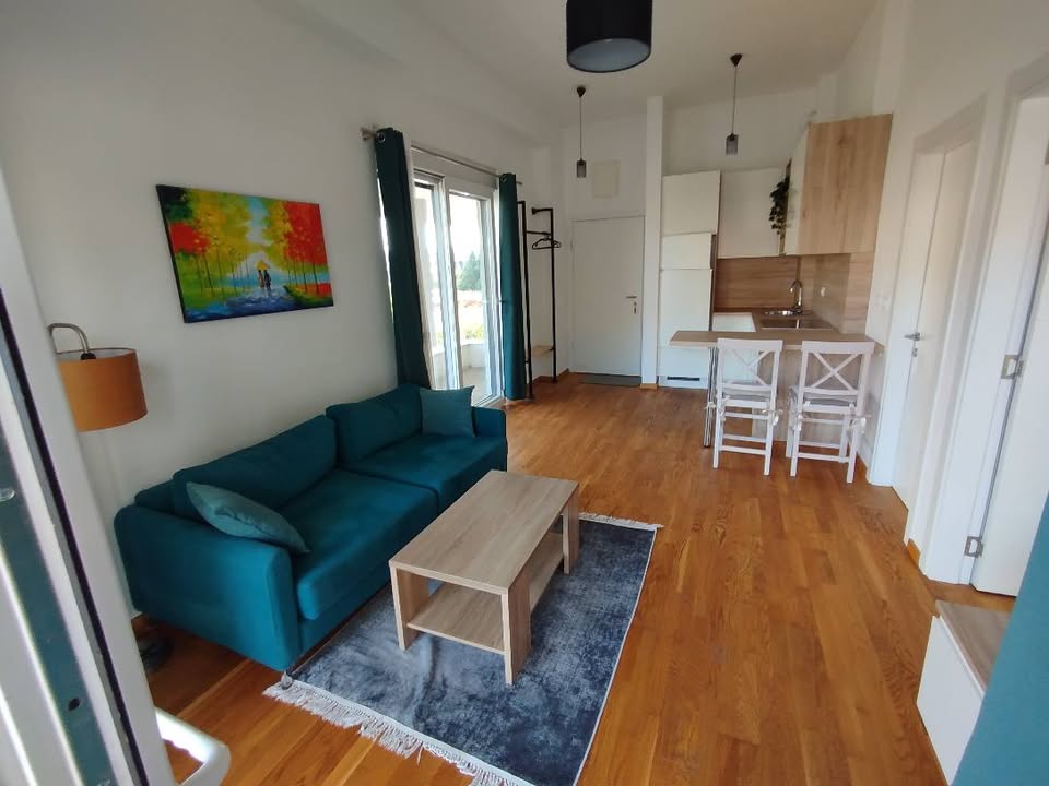 apartment for sale Bar, Tvin Haus Bar, 1 bedroom apartment center Bar, 35 m2 + 57 m2 terrace, residential commercial unit Bar, stambeno poslovni prostor Bar, legal property no encumbrances, modern complex with CCTV Bar, flat near Voli HDL market Bar, 500m from the sea Bar, apartment with large terrace Montenegro, option to buy underground parking Bar, nekretnine Bar prodaja, jednosoban stan centar Bar, stan sa velikom terasom 57m2, stan za život ili biznis Bar, investicioni stan na moru Crna Gora,violet investment,violet investment montenegro