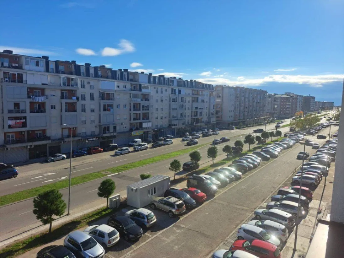 apartment for sale Stari Aerodrom, 2 bedroom apartment 56 m2 Podgorica, new building high quality Stari Aerodrom, never occupied flat Podgorica, functional layout 2BR apartment, open plan living dining kitchen, double oriented apartment east north, flat with balcony Podgorica, family apartment Stari Aerodrom, investment apartment Podgorica, nekretnine Podgorica prodaja, dvosoban stan Stari Aerodrom novogradnja, stan 56m2 sa dvije spavaće, stan sa kupatilom i toaletom, prostran javni parking ispred zgrade, violet investment, violet investment montenegro apartment for sale Stari Aerodrom, 2 bedroom apartment 56 m2 Podgorica, new building high quality Stari Aerodrom, never occupied flat Podgorica, functional layout 2BR apartment, open plan living dining kitchen, double oriented apartment east north, flat with balcony Podgorica, family apartment Stari Aerodrom, investment apartment Podgorica, nekretnine Podgorica prodaja, dvosoban stan Stari Aerodrom novogradnja, stan 56m2 sa dvije spavaće, stan sa kupatilom i toaletom, prostran javni parking ispred zgrade, violet investment, violet investment montenegro