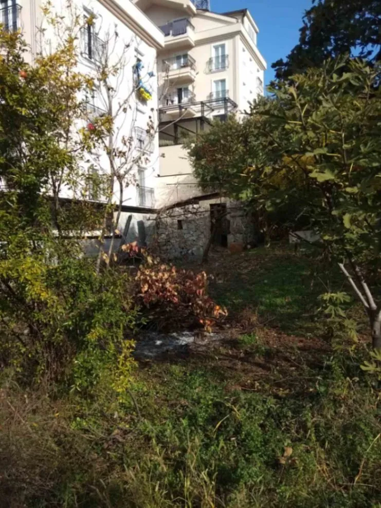 urbanized land for sale Podgorica, land Dalmatinska ulica, 788 m2 plot Podgorica, UTU approved land Montenegro, development land P+2 with garages, residential land Podgorica, small building plot for sale, investment land Podgorica city, građevinsko zemljište Dalmatinska, urbanizovan plac 788m2, plac sa UT uslovima Podgorica, zemljište za stambenu gradnju Crna Gora, violet investment, violet investment montenegro