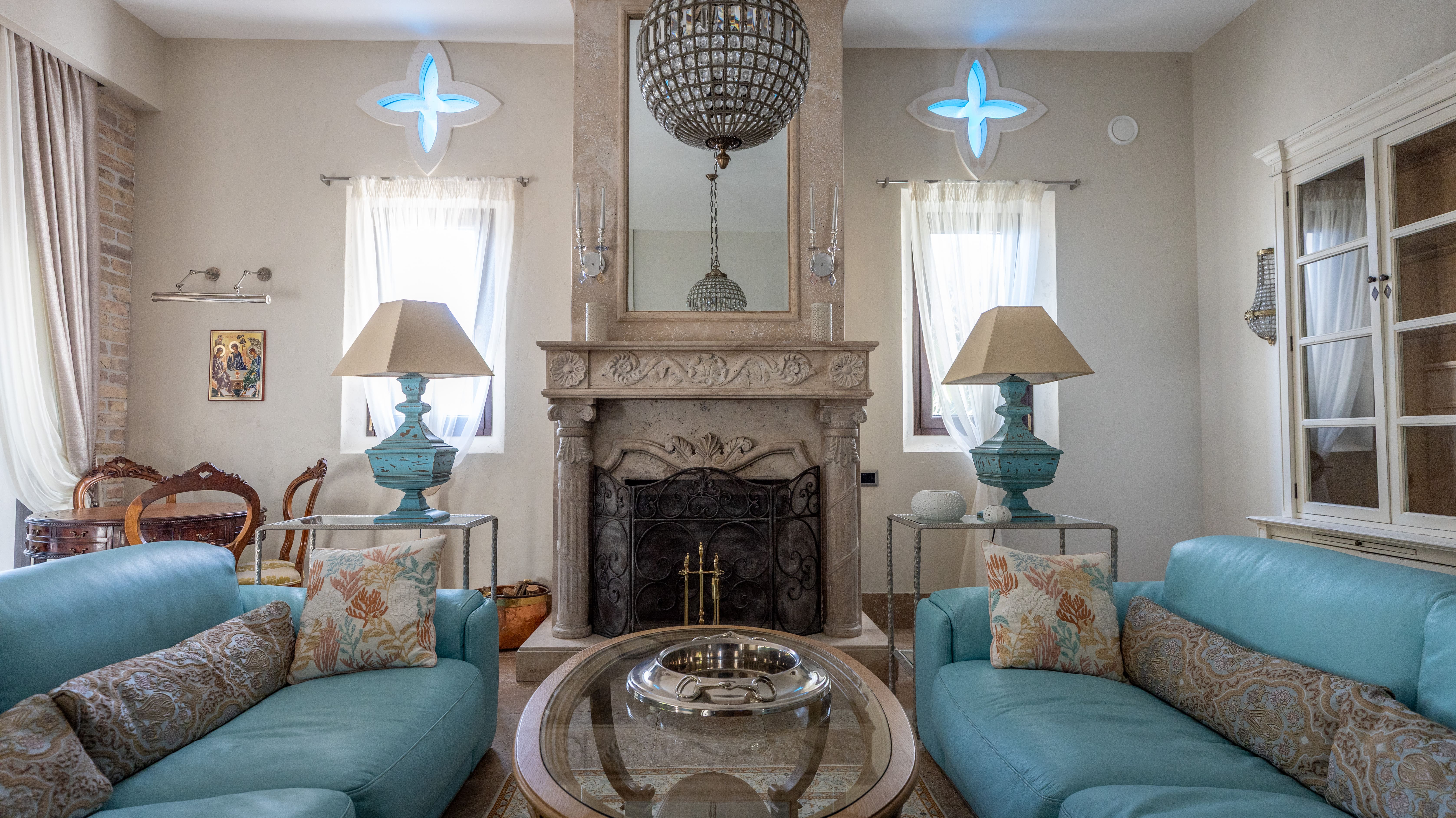 4 bedroom Villa 550 m² Katun Rezevici, Montenegro