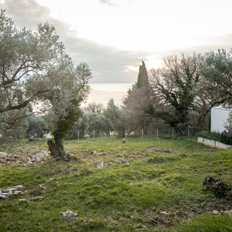 sea view land for sale Montenegro, 1740 m2 plot Adriatic, villa land near Budva, luxury residential land Montenegro, panoramic sea view plot, tiered terrain for villas, prestigious coastal area Montenegro, land for two villas for sale, investment land near Budva, private road access land, land surrounded by luxury villas, exclusive coastal plot Montenegro, nekretnine zemljište prodaja, plac sa pogledom na more Crna Gora, zemljište za luksuznu vilu, plac za dvije vile, investiciono zemljište primorje Crne Gore,violet investment, violet investment montenegro