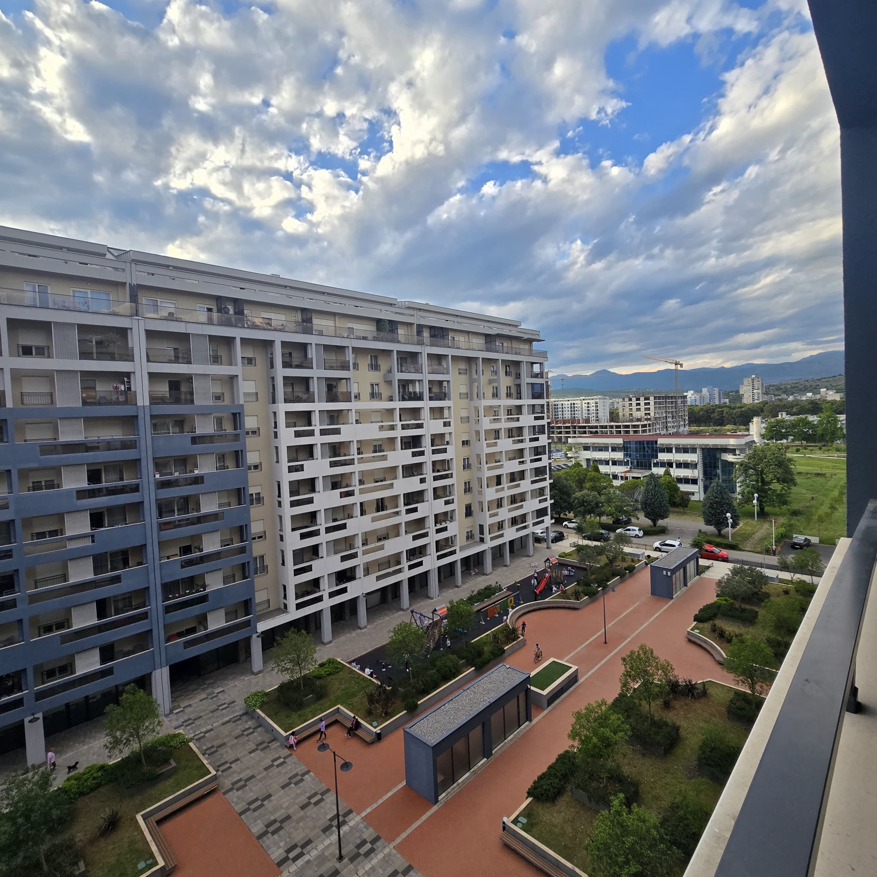 studio for rent Podgorica, Master Kvart studio, 27 m2 apartment Podgorica, furnished studio near Big Fashion, luxury building Master Kvart, garsonjera izdavanje Podgorica, small apartment with terrace Podgorica, long term rental Podgorica, modern studio in city, stan 27m2 Master Kvart, izdavanje garsonjere 450 eura, studio blizu tržnog centra Podgorica, violet investment, violet investment montenegro