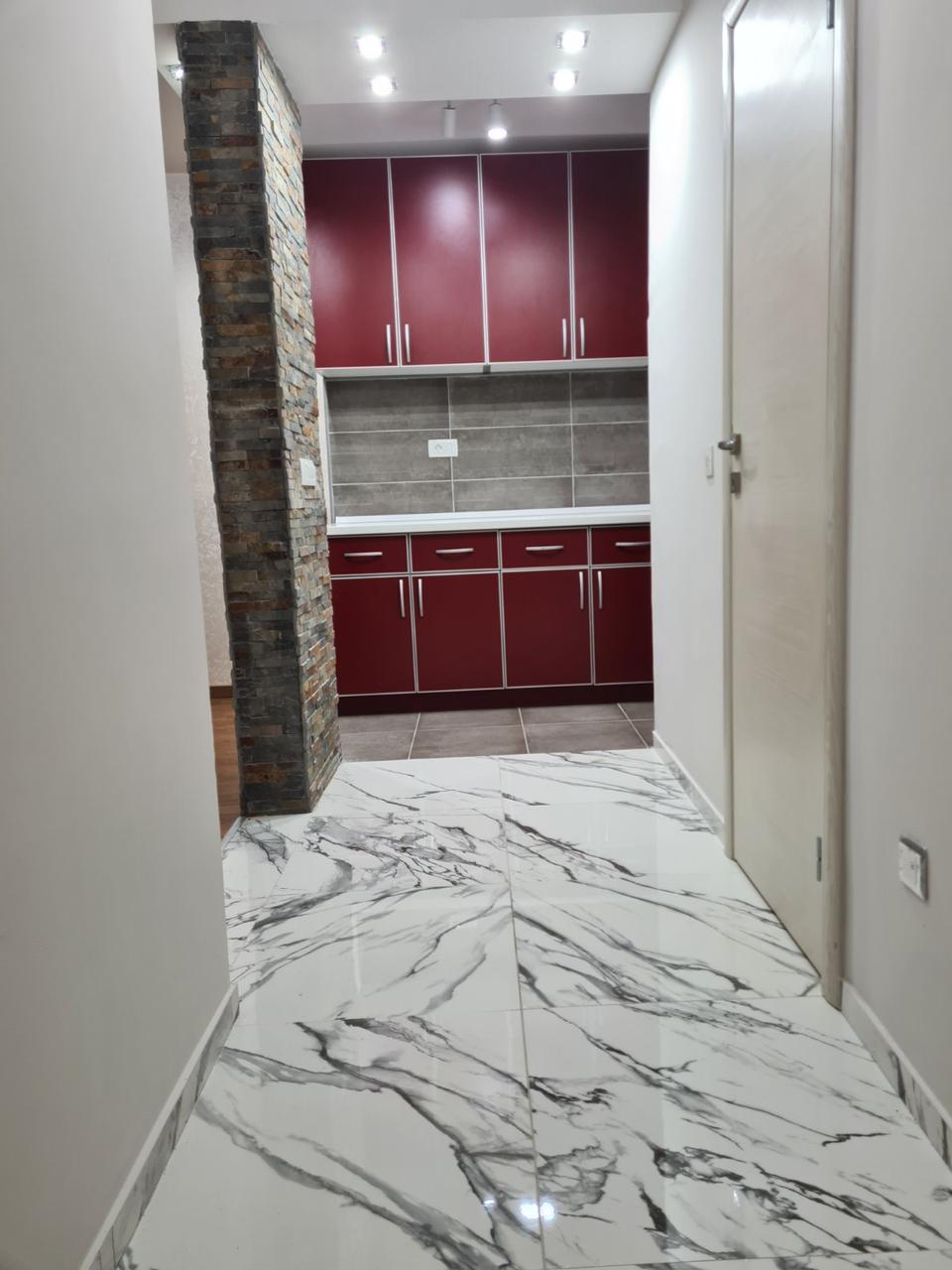 apartment for sale Budva, three bedroom apartment Adok, 92 m2 flat Budva, renovated apartment Budva, large terrace apartment Montenegro, family apartment Budva, 3 bedroom flat near sea Budva, investment apartment Budva, Adok neighborhood Budva, nekretnine Budva prodaja, trosoban stan Adok, trosoban stan 92m2 Budva, renoviran stan sa velikom terasom, stan za porodicu ili izdavanje Budva,violet investment,violet investment montenegro