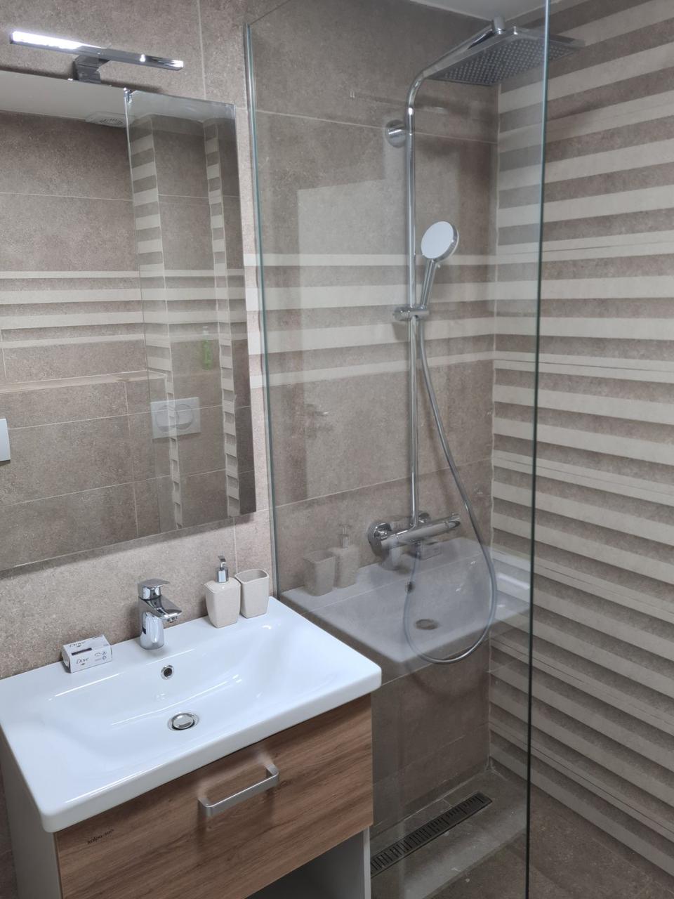 apartment for sale Budva, three bedroom apartment Adok, 92 m2 flat Budva, renovated apartment Budva, large terrace apartment Montenegro, family apartment Budva, 3 bedroom flat near sea Budva, investment apartment Budva, Adok neighborhood Budva, nekretnine Budva prodaja, trosoban stan Adok, trosoban stan 92m2 Budva, renoviran stan sa velikom terasom, stan za porodicu ili izdavanje Budva,violet investment,violet investment montenegro