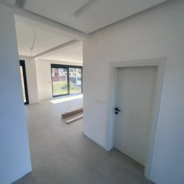 house for sale Bar, new house Polje Bar, 225 m2 house Montenegro, 400 m2 plot Bar, 3 bedroom house Bar, house with garage Bar, underfloor heating house Montenegro, new unfurnished house for sale, family house Bar Polje, modern open space living Bar, nekretnine Bar prodaja, kuća na prodaju Polje Bar, nova kuća 225m2, plac 400m2 Bar, kuća sa garažom Bar, kuća sa podnim grijanjem Crna Gora, porodična kuća Bar, neuseljena kuća na prodaju,violet investment,violet investment montenegro