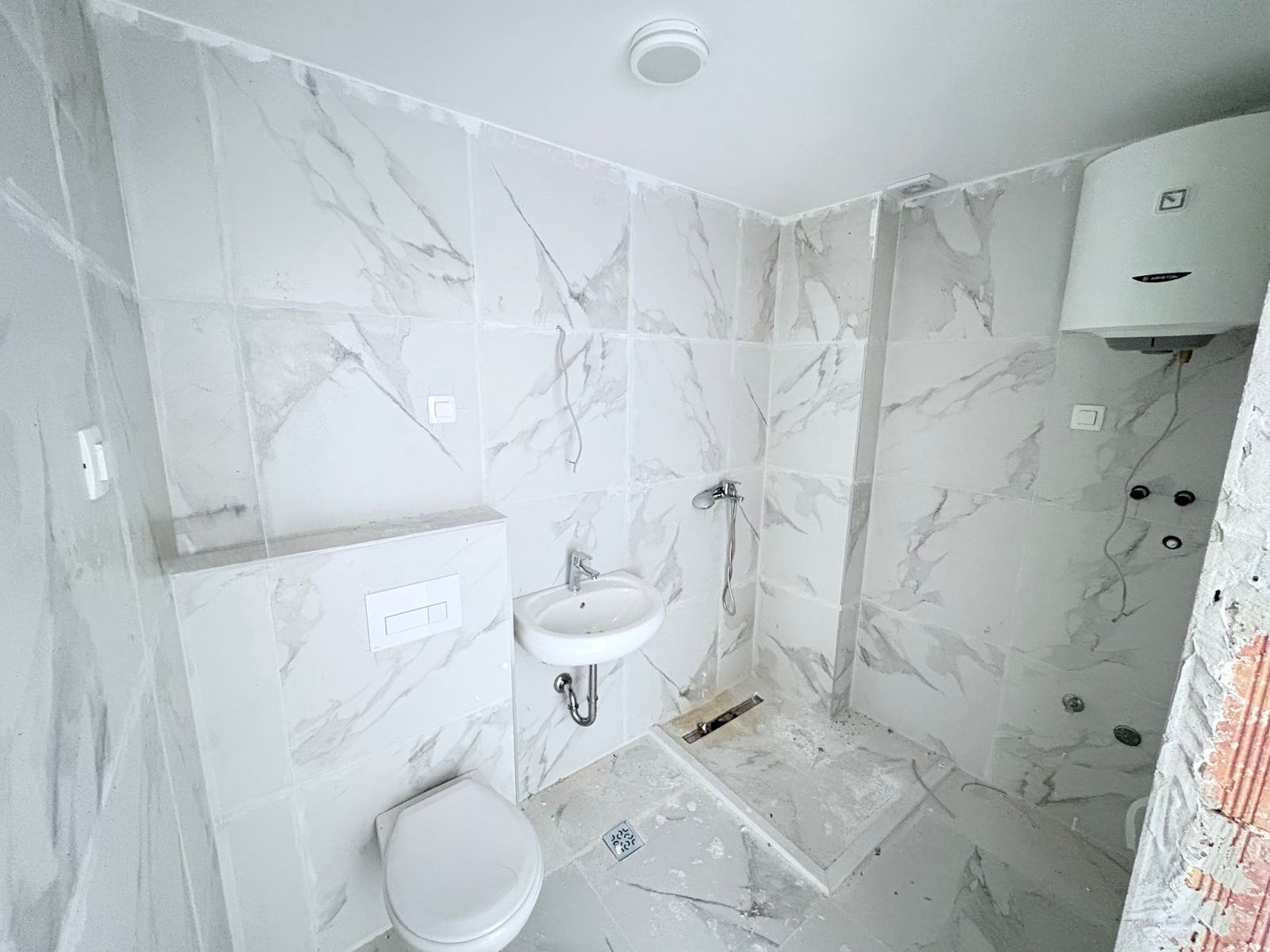 one-bedroom apartment, one-bedroom apartment Family Nest, Family Nest Zabjelo, Family Nest Podgorica, apartment for sale Zabjelo, apartment for sale Podgorica, 42 m2 apartment, 42m2 apartment Zabjelo, new building Zabjelo, new construction Family Nest, second floor apartment, apartment with parking, parking under ramp, apartment near Oktoih Primary School, apartment near school Zabjelo, registered building in cadastre, apartment eligible for bank loan, investment property Podgorica, real estate Podgorica, flat for sale Zabjelo, one-bedroom flat Podgorica, modern apartment Zabjelo, violet investment, violet investment montenegro