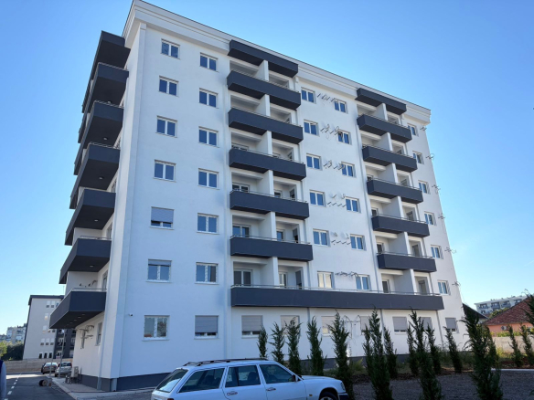 one-bedroom apartment, one-bedroom apartment Family Nest, Family Nest Zabjelo, Family Nest Podgorica, apartment for sale Zabjelo, apartment for sale Podgorica, 42 m2 apartment, 42m2 apartment Zabjelo, new building Zabjelo, new construction Family Nest, second floor apartment, apartment with parking, parking under ramp, apartment near Oktoih Primary School, apartment near school Zabjelo, registered building in cadastre, apartment eligible for bank loan, investment property Podgorica, real estate Podgorica, flat for sale Zabjelo, one-bedroom flat Podgorica, modern apartment Zabjelo, violet investment, violet investment montenegro