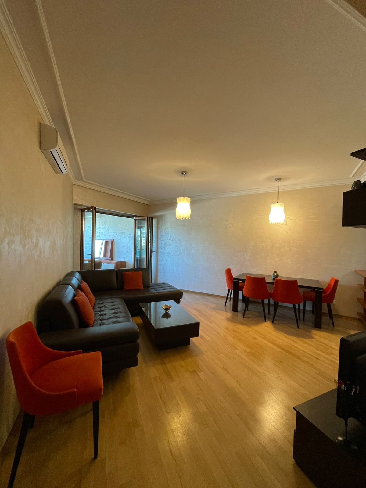 apartment for sale Kings Park Podgorica, luxury flat ex Hotel Nikic, 2.5 bedroom apartment city center, dvoiposoban stan prodaja Podgorica, luxury apartment with view King’s Park, premium location Podgorica center, fully furnished luxury apartment Montenegro, underfloor heating apartment for sale, inverter AC flat Podgorica, high quality wood aluminum windows, investment property Podgorica center, rare apartment for sale Kings Park, nekretnine Podgorica prodaja, luksuzan stan centar grada, stan sa pogledom na park kralja Nikole, stan blizu hotela Hilton Podgorica, odlična lokacija i cijena stan Podgorica,violet investment, violet investment montenegro