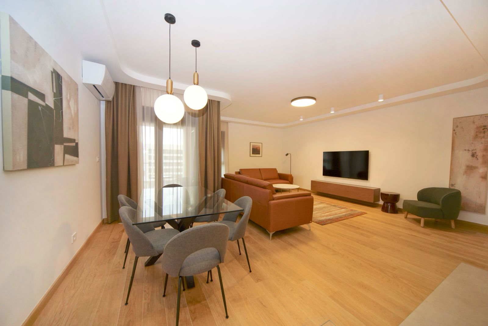 three bedroom apartment for rent, 104 m2 flat for rent, large family apartment, rental with two garage spaces, long term rental apartment, spacious 3BR apartment, flat with garage included, city apartment for family, nekretnine izdavanje, trosoban stan 104m2, stan sa dvije garaže u zakup, porodični stan za izdavanje, violet investment, violet investment montenegro