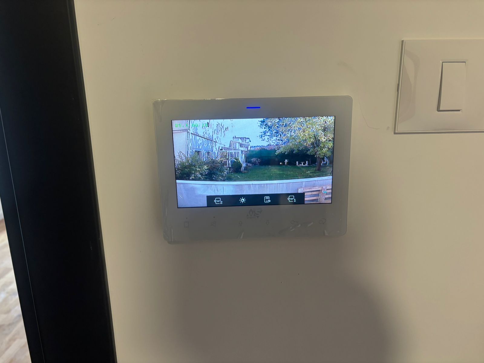 apartment for sale Zagorič, 2 bedroom apartment Podgorica, 68.5 m2 flat new building, apartment behind MUP Podgorica, modern bright apartment with terraces, flat with underground garage Podgorica, two bedroom with bathroom and WC, multisplit AC in every room, electric roller shutters apartment, family apartment Zagorič, investment property Podgorica, nekretnine Podgorica prodaja, dvosoban stan Zagorič početak, novogradnja sa garažom, stan sa dvije terase Podgorica, mirna zona blizu škole i prodavnica, violet investment, violet investment montenegro