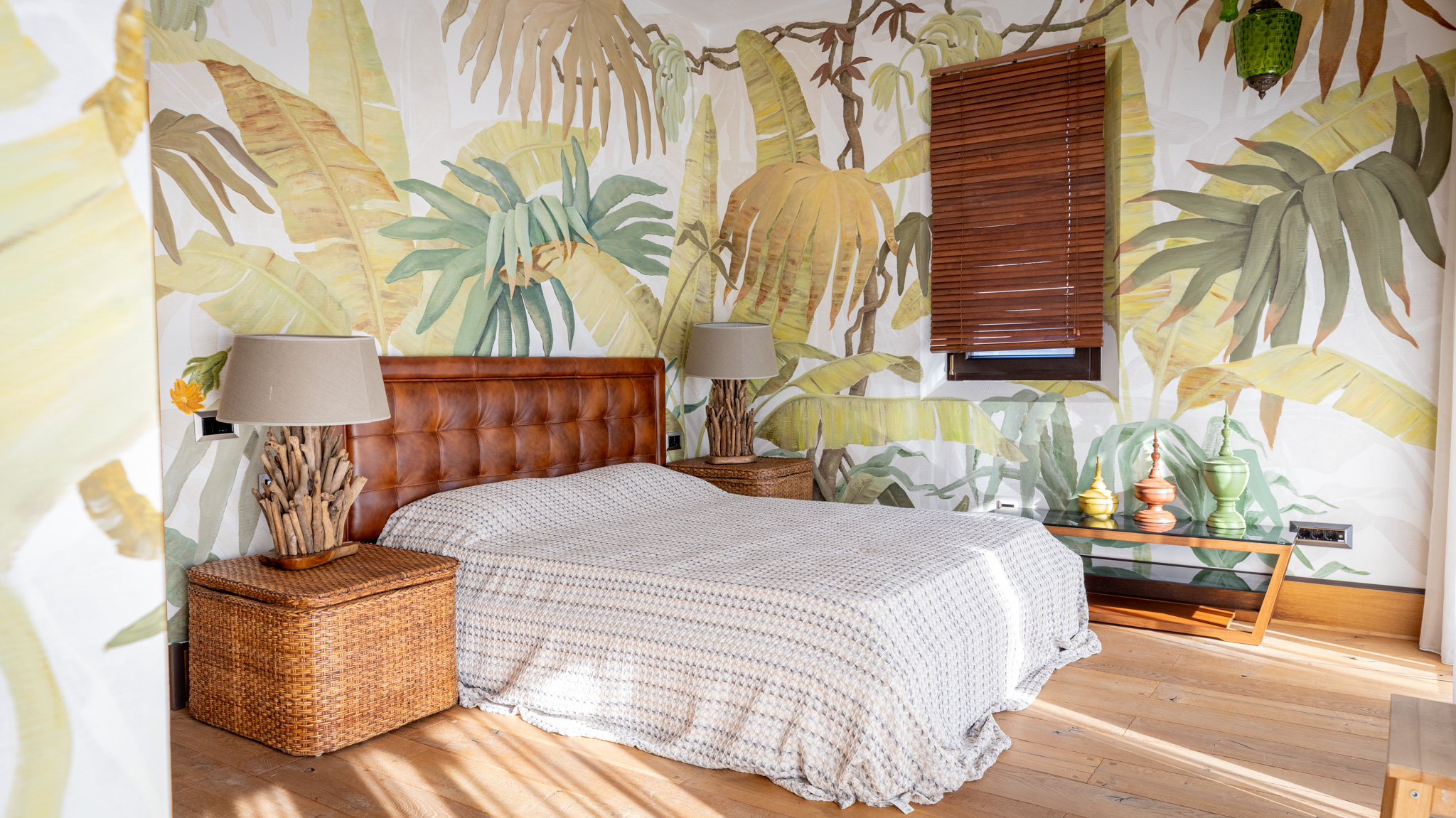 luxury villa for sale Adriatic, sea view villa Montenegro, 550 m2 villa with pool, bespoke Mediterranean villa, villa with hammam and saltwater pool, high end coastal property for sale, sea view estate 1400 m2 plot, luxury home with staff quarters, Devon & Devon bathrooms villa, villa with heated 12x6m pool, panoramic sea view master suite, Mediterranean garden with ancient trees, villa with summer kitchen and BBQ, cypress-lined driveway estate, exclusive coastal residence Montenegro, premium holiday home Adriatic, investment luxury villa Montenegro, four bedroom en-suite villa, private wellness villa for sale,violet investment, violet investment montenegro