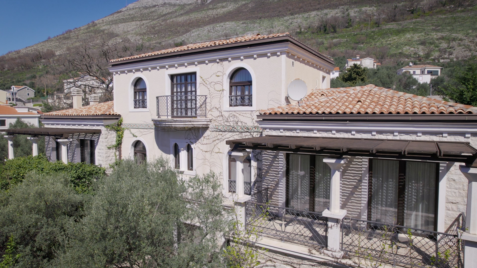 luxury villa for sale Adriatic, sea view villa Montenegro, 550 m2 villa with pool, bespoke Mediterranean villa, villa with hammam and saltwater pool, high end coastal property for sale, sea view estate 1400 m2 plot, luxury home with staff quarters, Devon & Devon bathrooms villa, villa with heated 12x6m pool, panoramic sea view master suite, Mediterranean garden with ancient trees, villa with summer kitchen and BBQ, cypress-lined driveway estate, exclusive coastal residence Montenegro, premium holiday home Adriatic, investment luxury villa Montenegro, four bedroom en-suite villa, private wellness villa for sale,violet investment, violet investment montenegro