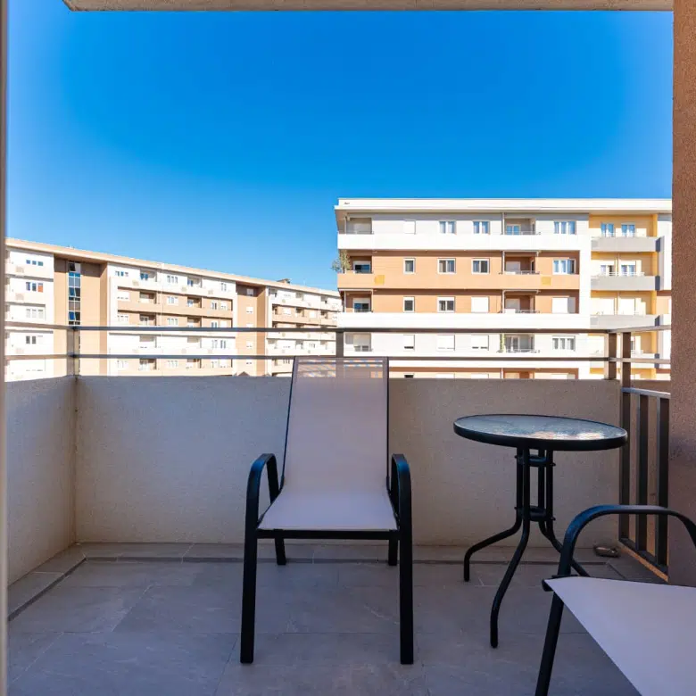 Luxury Furnished 2-Bedroom Apartment – Central Point, Podgorica