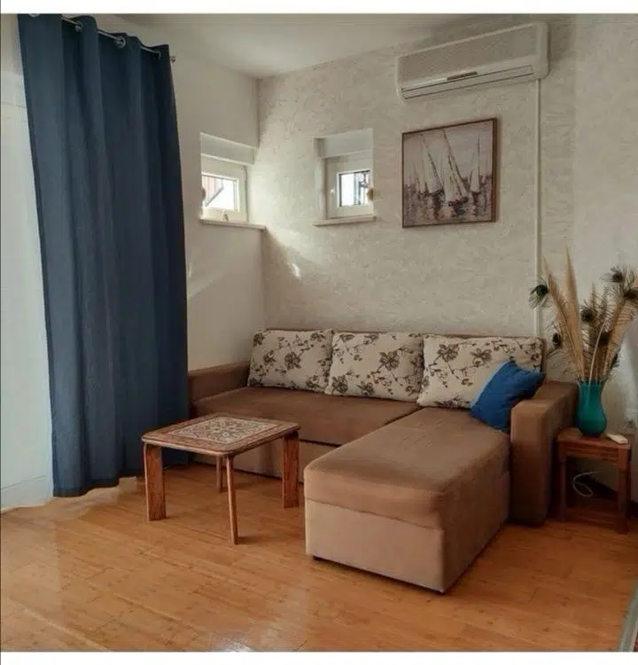 apartment for sale Topla 2, Herceg Novi apartment 43 m2, 1 bedroom flat with pool Montenegro, apartment with parking Herceg Novi, investment apartment Topla, flat near school and promenade, rental property Herceg Novi, unrenovated apartment with potential, real estate Herceg Novi for sale, nekretnine Topla 2 prodaja, stan 43m2 Herceg Novi, stan sa bazenom i parkingom, stan za život ili izdavanje, investicija uz minimalno ulaganje Crna Gora,violet investment, violet investment montenegro