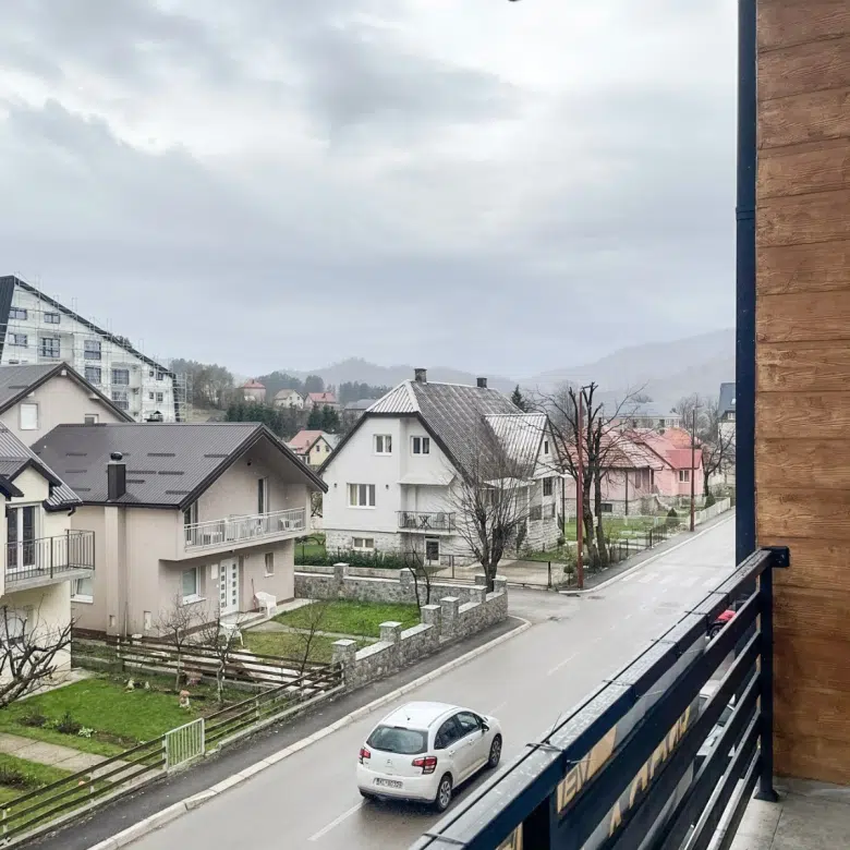 New 1-Bedroom Apartment 46 m², South-Facing – Kolašin