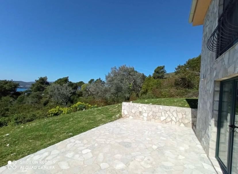 house with land for sale Mrčevac, Tivat sea view estate, 57 m2 house with 4216 m2 plot, property with road access Tivat, land with house Montenegro, estate for villa development Tivat, investment land with building Mrčevac, coastal house with large plot Bay of Kotor, nekretnine Tivat prodaja, kuća sa velikim placem Mrčevac, imanje sa pogledom na more Crna Gora, zemljište za razvoj turističkog ili stambenog kompleksa, violet investment, violet investment montenegro