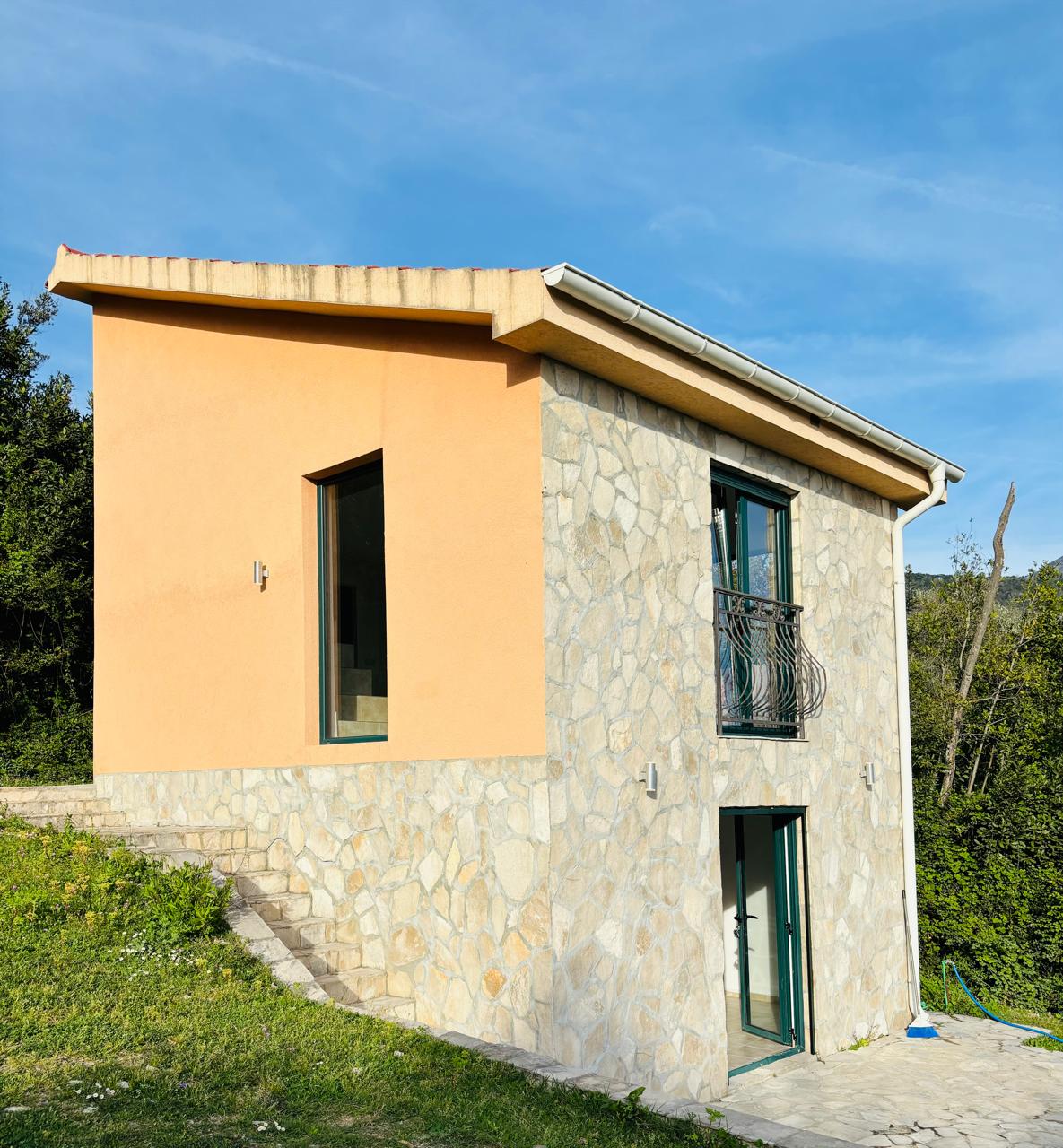 house with land for sale Mrčevac, Tivat sea view estate, 57 m2 house with 4216 m2 plot, property with road access Tivat, land with house Montenegro, estate for villa development Tivat, investment land with building Mrčevac, coastal house with large plot Bay of Kotor, nekretnine Tivat prodaja, kuća sa velikim placem Mrčevac, imanje sa pogledom na more Crna Gora, zemljište za razvoj turističkog ili stambenog kompleksa, violet investment, violet investment montenegro