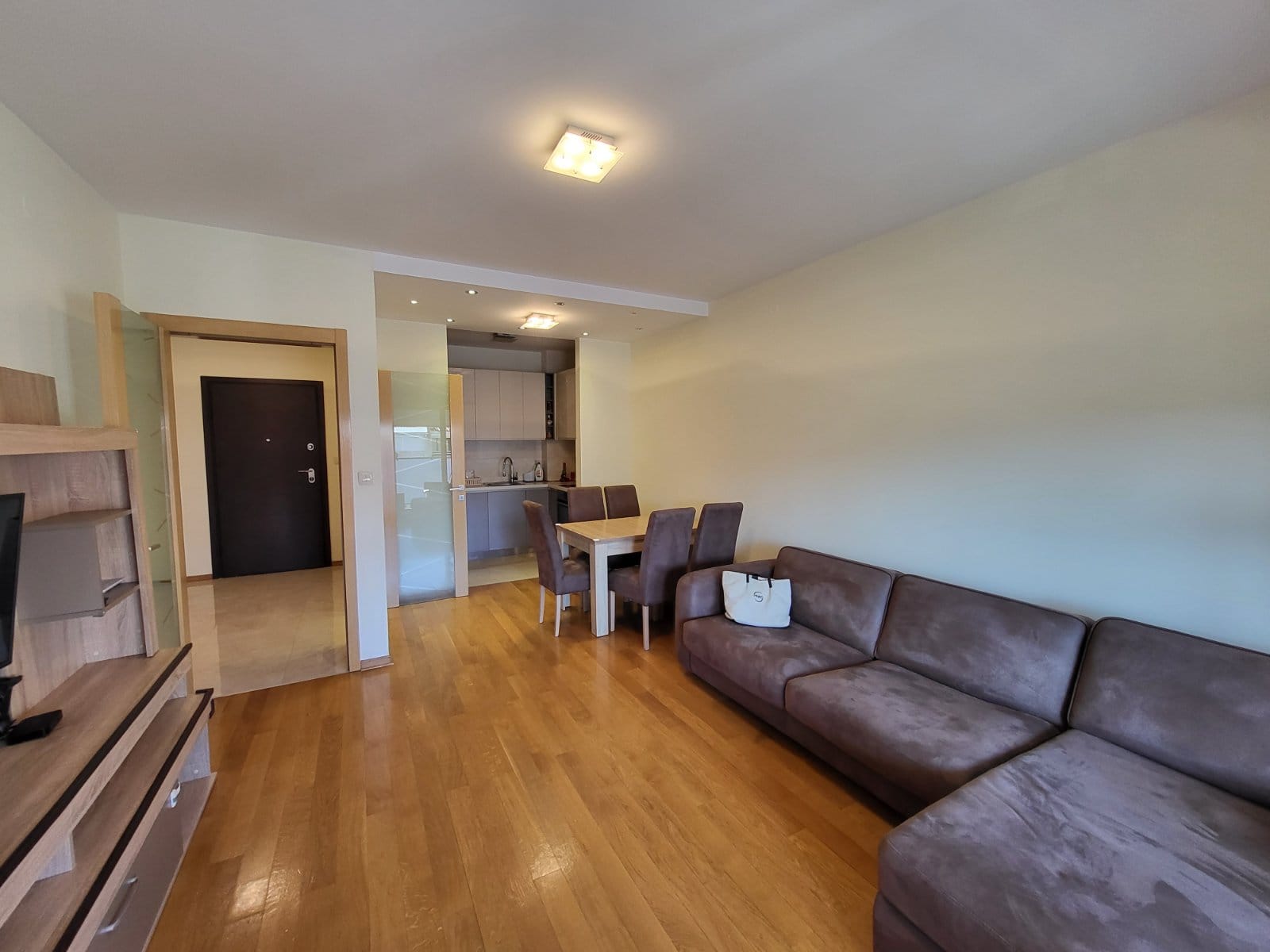 WhatsApp Image 2025-12-22 at 122956