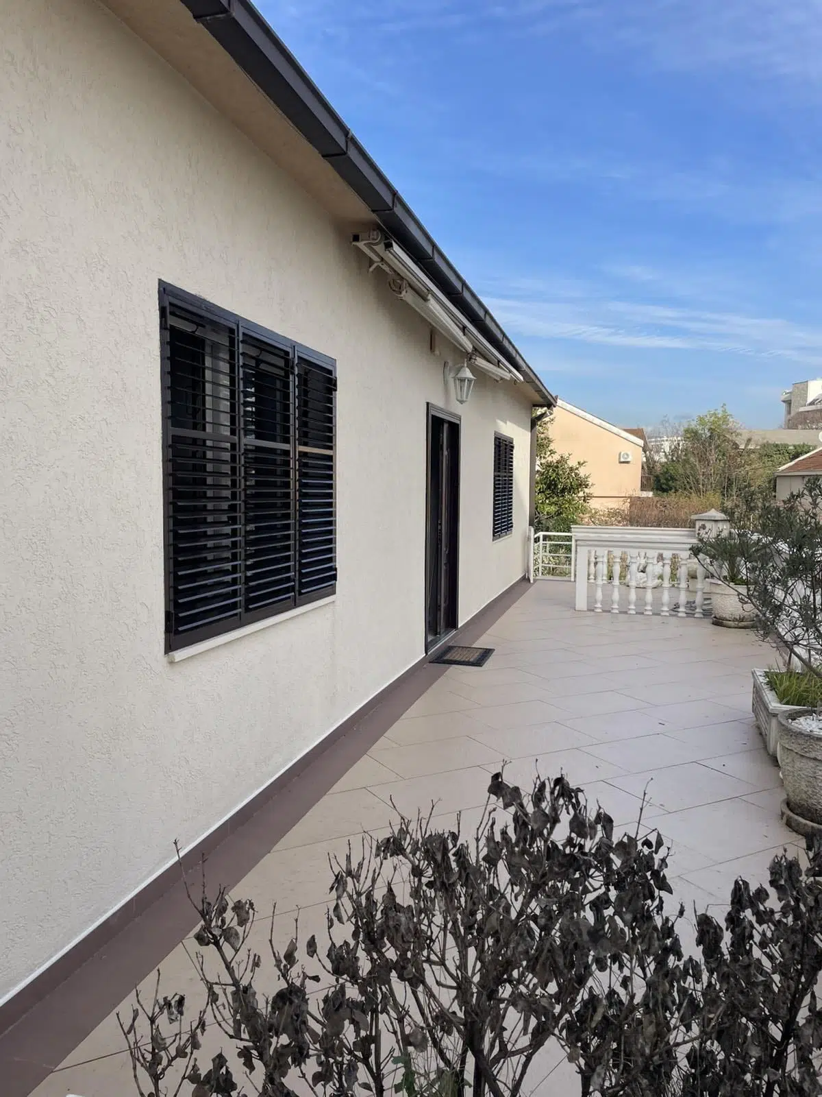 WhatsApp Image 2025-12-23 at 125242 House for Rent with Yard – Retro Style, Momišići, Near Vezir Bridge, Podgorica
