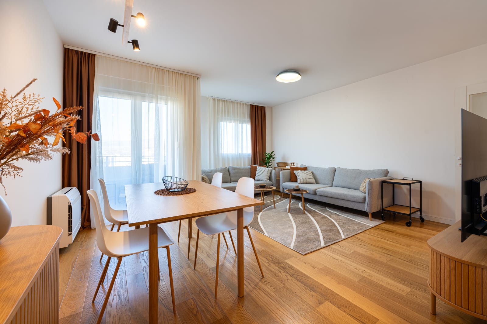 apartment for rent Podgorica, two-bedroom apartment rent Central Point, apartment 73m2 Podgorica, long-term rental apartment Podgorica, air-conditioned apartment Podgorica, new construction apartment Podgorica, modern apartment for rent Central Point, apartment with terrace Podgorica, fully furnished apartment Podgorica, apartment with kitchen appliances Podgorica, apartment with parking Podgorica, rental property Podgorica, violet investment apartment for rent Podgorica, two-bedroom apartment rent Central Point, apartment 73m2 Podgorica, long-term rental apartment Podgorica, air-conditioned apartment Podgorica, new construction apartment Podgorica, modern apartment for rent Central Point, apartment with terrace Podgorica, fully furnished apartment Podgorica, apartment with kitchen appliances Podgorica, apartment with parking Podgorica, rental property Podgorica, violet investment