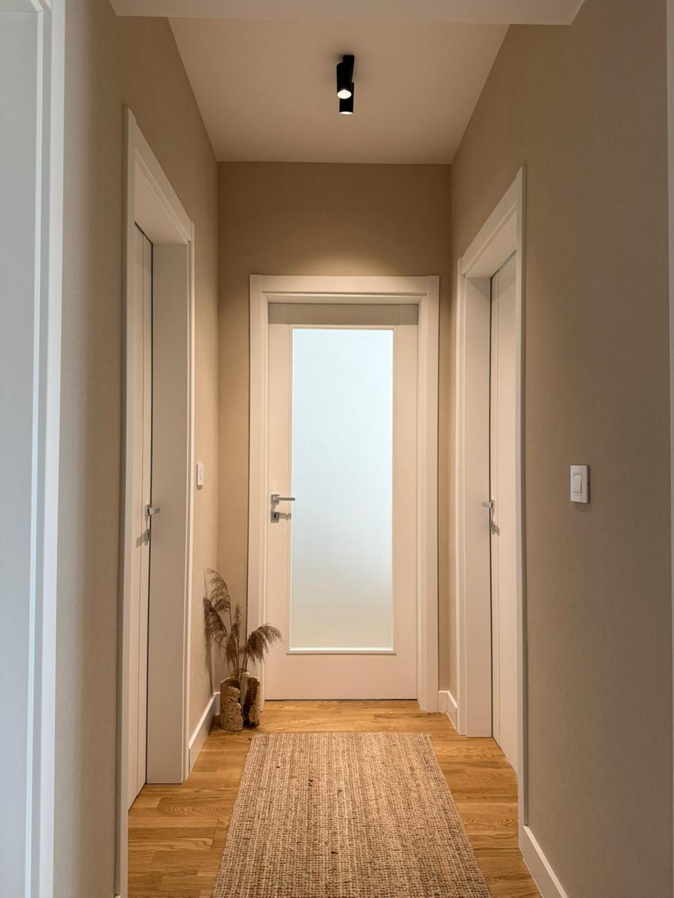 apartment for sale Stari Aerodrom, Master 8-8 Podgorica, new luxury 2 bedroom apartment, 69 m2 flat Podgorica, south-facing apartment Montenegro, fully furnished luxury apartment, apartment with two garage spaces, new residential commercial building Podgorica, investment apartment Stari Aerodrom, nekretnine Podgorica prodaja, dvosoban stan Master 8-8, luksuzan stan 69m2 sa garažom, novogradnja Stari Aerodrom, stan sa dva garažna mjesta,violet investment, violet investment montenegro