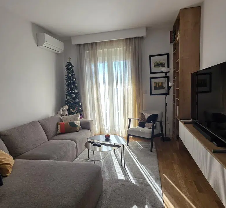apartment for sale Stari Aerodrom, Master 8-8 Podgorica, new luxury 2 bedroom apartment, 69 m2 flat Podgorica, south-facing apartment Montenegro, fully furnished luxury apartment, apartment with two garage spaces, new residential commercial building Podgorica, investment apartment Stari Aerodrom, nekretnine Podgorica prodaja, dvosoban stan Master 8-8, luksuzan stan 69m2 sa garažom, novogradnja Stari Aerodrom, stan sa dva garažna mjesta,violet investment, violet investment montenegro