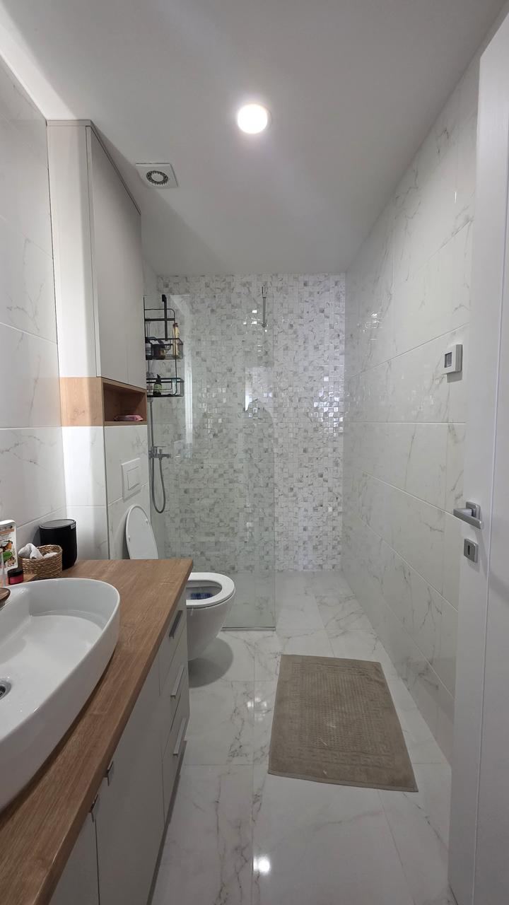 apartment for sale Stari Aerodrom, Master 8-8 Podgorica, new luxury 2 bedroom apartment, 69 m2 flat Podgorica, south-facing apartment Montenegro, fully furnished luxury apartment, apartment with two garage spaces, new residential commercial building Podgorica, investment apartment Stari Aerodrom, nekretnine Podgorica prodaja, dvosoban stan Master 8-8, luksuzan stan 69m2 sa garažom, novogradnja Stari Aerodrom, stan sa dva garažna mjesta,violet investment, violet investment montenegro