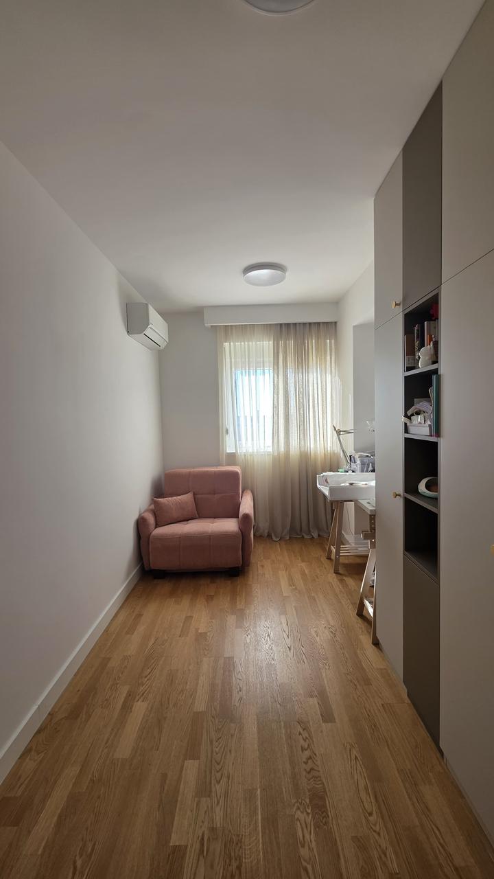 apartment for sale Stari Aerodrom, Master 8-8 Podgorica, new luxury 2 bedroom apartment, 69 m2 flat Podgorica, south-facing apartment Montenegro, fully furnished luxury apartment, apartment with two garage spaces, new residential commercial building Podgorica, investment apartment Stari Aerodrom, nekretnine Podgorica prodaja, dvosoban stan Master 8-8, luksuzan stan 69m2 sa garažom, novogradnja Stari Aerodrom, stan sa dva garažna mjesta,violet investment, violet investment montenegro