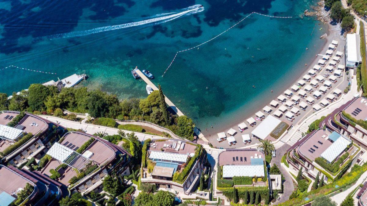 luxury apartment for sale Budva, two-bedroom apartment Budva, apartment for sale 133m2, Dukley Gardens apartment, luxury real estate Budva, apartment near private beach Budva, new build apartment Budva, fully furnished apartment Budva, south facing apartment Budva, apartment with private parking Budva, premium apartment Montenegro, seaside apartment Budva, investment property Budva, exclusive apartment Budva old town,violet investment, violet investment montenegro