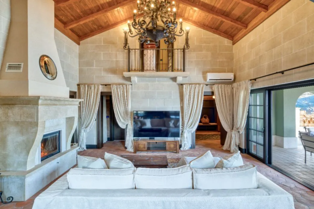 villa for sale Herceg Novi, colonial style villa Montenegro, house with sea view Žvinje, villa above Igalo, 168 m2 house 870 m2 plot, luxury furnished villa Boka Bay, house with saltwater pool Montenegro, panoramic view Bay of Kotor, property with guest apartment Montenegro, investment villa Herceg Novi, Mediterranean villa for sale, nekretnine Herceg Novi prodaja, kuća Žvinje pogled na more, vila sa bazenom Igalo, luksuzna kuća Boka Kotorska, porodična vila Crna Gora, kuća sa pomoćnim apartmanom, plac za dodatne objekte Herceg Novi,violet investment, violet investment montenegro