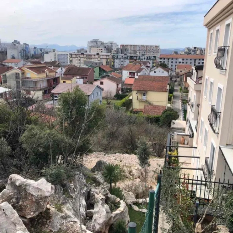 urbanized land for sale Podgorica, land Dalmatinska ulica, 788 m2 plot Podgorica, UTU approved land Montenegro, development land P+2 with garages, residential land Podgorica, small building plot for sale, investment land Podgorica city, građevinsko zemljište Dalmatinska, urbanizovan plac 788m2, plac sa UT uslovima Podgorica, zemljište za stambenu gradnju Crna Gora, violet investment, violet investment montenegro