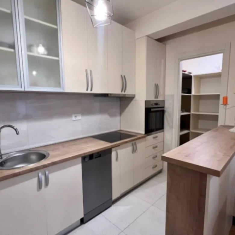 one-bedroom apartment for sale Central Point, apartment 53m2 Central Point, furnished apartment Podgorica, apartment with balcony Central Point, modern apartment for sale Podgorica, apartment with elevator Podgorica, apartment with garage option Podgorica, investment apartment Central Point, real estate Podgorica for sale,violet investment