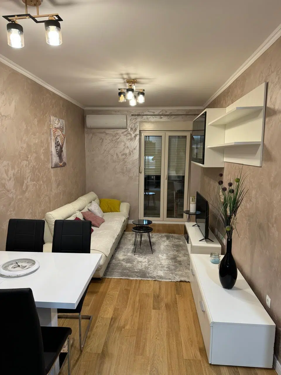 WhatsApp Image 2025-12-24 at 151948 Modern Furnished One-bedroom Apartment for Rent in Central Point