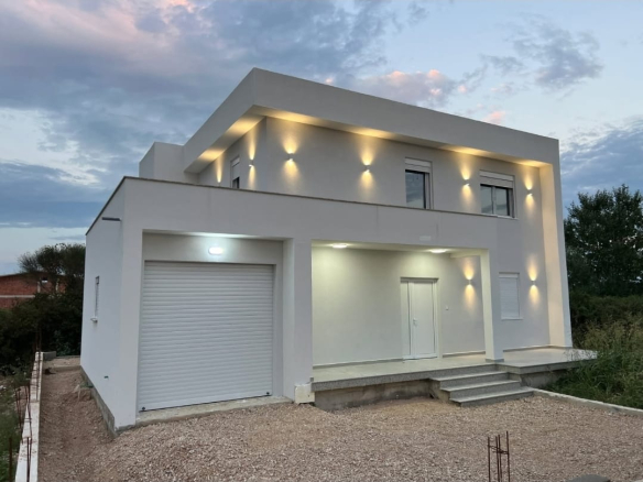 modern house for sale Ulcinj, house for sale Ulcinj, new house Ulcinj, newly built house Ulcinj, 4 bedroom house Ulcinj, 3 bathroom house Ulcinj, house with garage Ulcinj, house with terraces Ulcinj, open-concept house Ulcinj, luxury house Ulcinj, family home Ulcinj, residential property Ulcinj, Kodra Ulcinj property, Ulcinj real estate, Montenegro house for sale, Ulcinj Montenegro property, modern family house Montenegro, investment property Ulcinj, home near beach Ulcinj, contemporary house Montenegro, violet investment