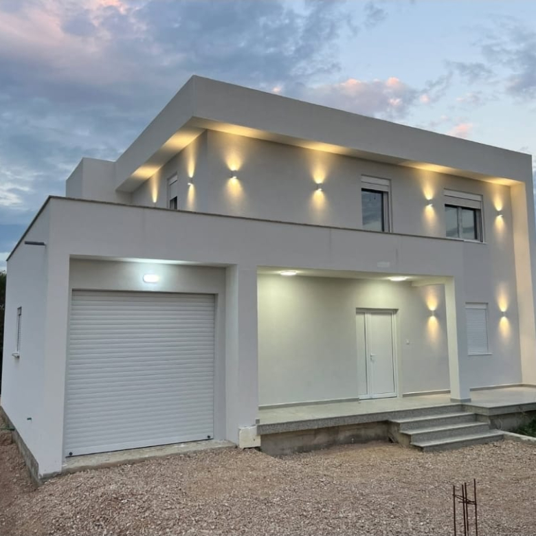 modern house for sale Ulcinj, house for sale Ulcinj, new house Ulcinj, newly built house Ulcinj, 4 bedroom house Ulcinj, 3 bathroom house Ulcinj, house with garage Ulcinj, house with terraces Ulcinj, open-concept house Ulcinj, luxury house Ulcinj, family home Ulcinj, residential property Ulcinj, Kodra Ulcinj property, Ulcinj real estate, Montenegro house for sale, Ulcinj Montenegro property, modern family house Montenegro, investment property Ulcinj, home near beach Ulcinj, contemporary house Montenegro, violet investment