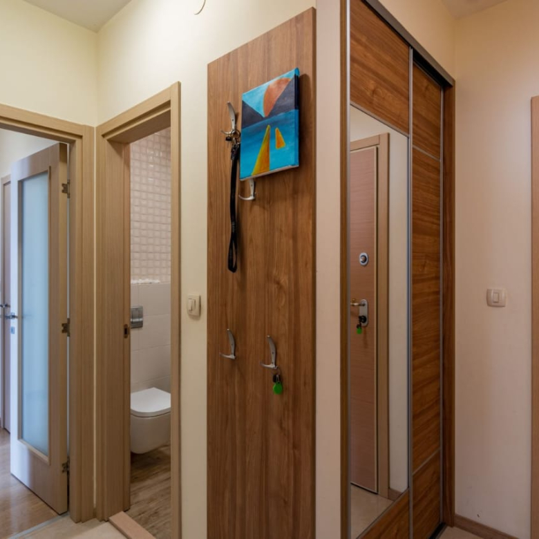 dvosoban stan Podgorica, stan City Kvart, Zetagradnja stan, namješten stan Podgorica, prodaja stana City Kvart, stan 72 m2 Podgorica, dvosoban namješten stan, nekretnine Podgorica, stan na prodaju Podgorica, City Kvart nekretnine, stan sa garažom Podgorica, II sprat stan Podgorica, stan bez ulaganja, stan nikad izdavan, Fujitsu multisplit stan, hitna prodaja stana Podgorica,two-bedroom apartment Podgorica, City Kvart apartment for sale, Zetagradnja apartment, furnished apartment Podgorica, apartment for sale City Kvart, 72 sqm apartment Podgorica, modern apartment Montenegro, real estate Podgorica, apartment with garage Podgorica, second floor apartment, ready to move apartment, owner occupied apartment, Fujitsu air conditioning apartment, investment property Podgorica, Montenegro real estate for sale,violet investment