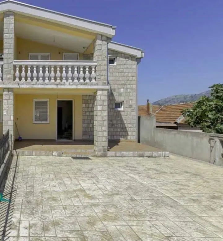 Spacious Fully Furnished House – Stari Aerodrom, For Rent