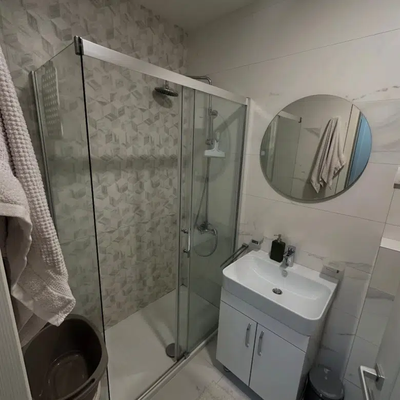 One-Bedroom Apartment For Rent in Central Point