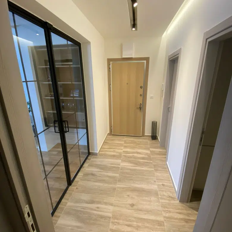 Modern Two-Bedroom Apartment – Zabjelo